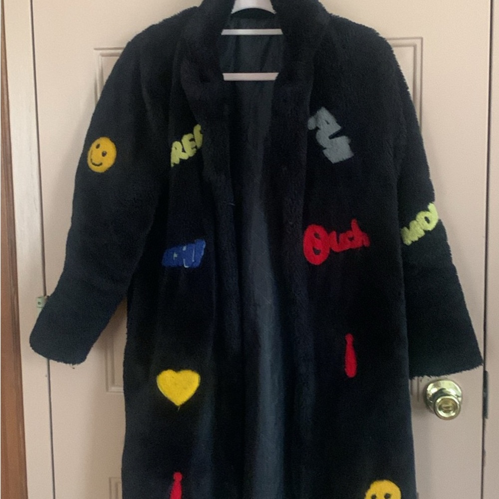 Black Graphic Women's Coat - Picture 1 of 3